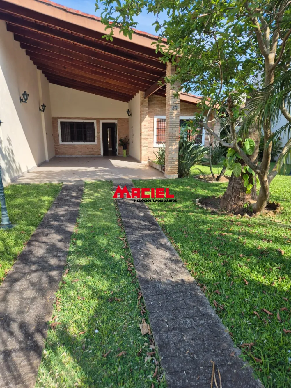 Comprar Casa / Padr&atilde;o em Caraguatatuba R$ 1.600.000,00 - Foto 8