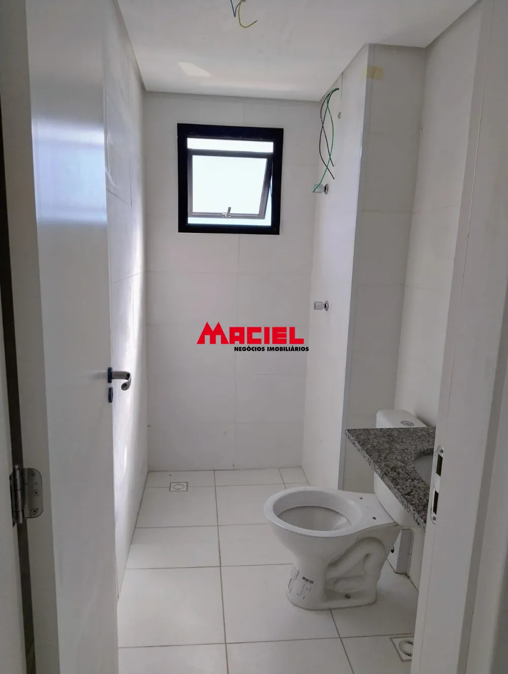 Comprar Apartamento / Padr&atilde;o em S&atilde;o Jos&eacute; dos Campos R$ 450.000,00 - Foto 3