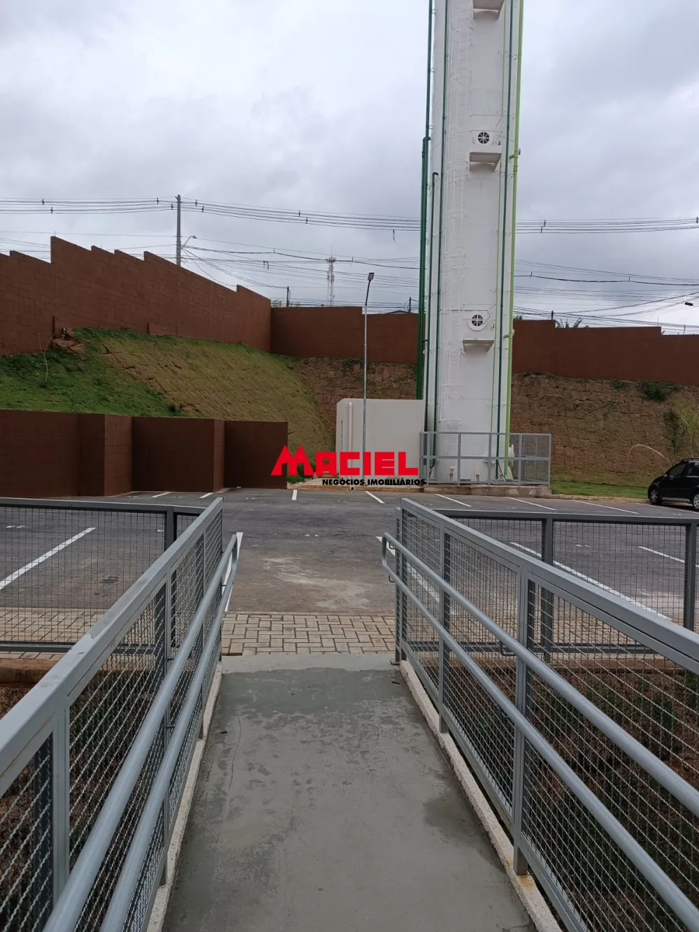 Alugar Apartamento / Padr&atilde;o em S&atilde;o Jos&eacute; dos Campos R$ 1.400,00 - Foto 2