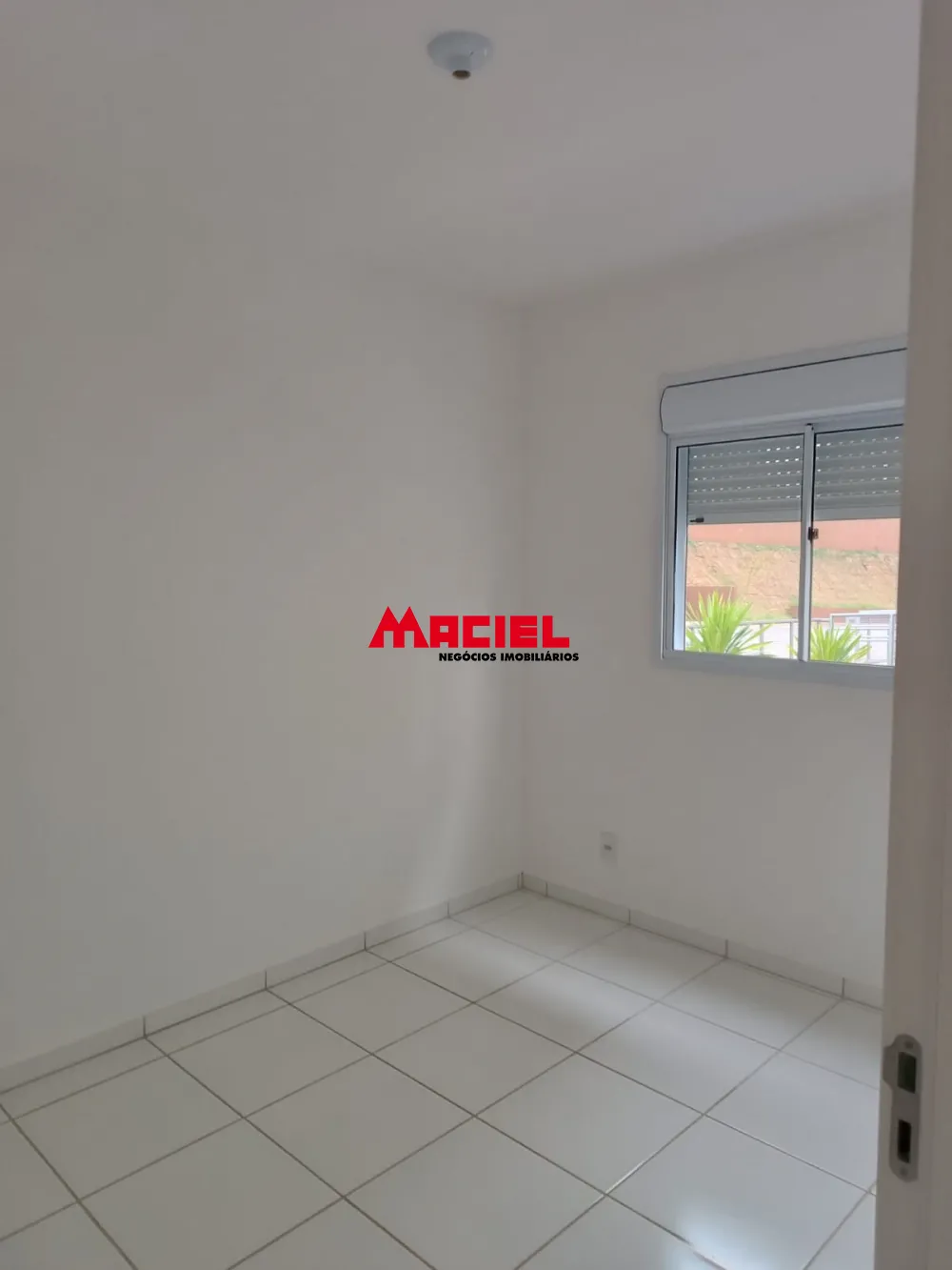 Alugar Apartamento / Padr&atilde;o em S&atilde;o Jos&eacute; dos Campos R$ 1.400,00 - Foto 8
