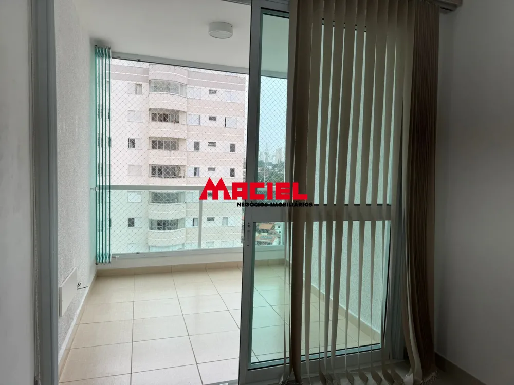 Alugar Apartamento / Padr&atilde;o em S&atilde;o Jos&eacute; dos Campos R$ 2.500,00 - Foto 2
