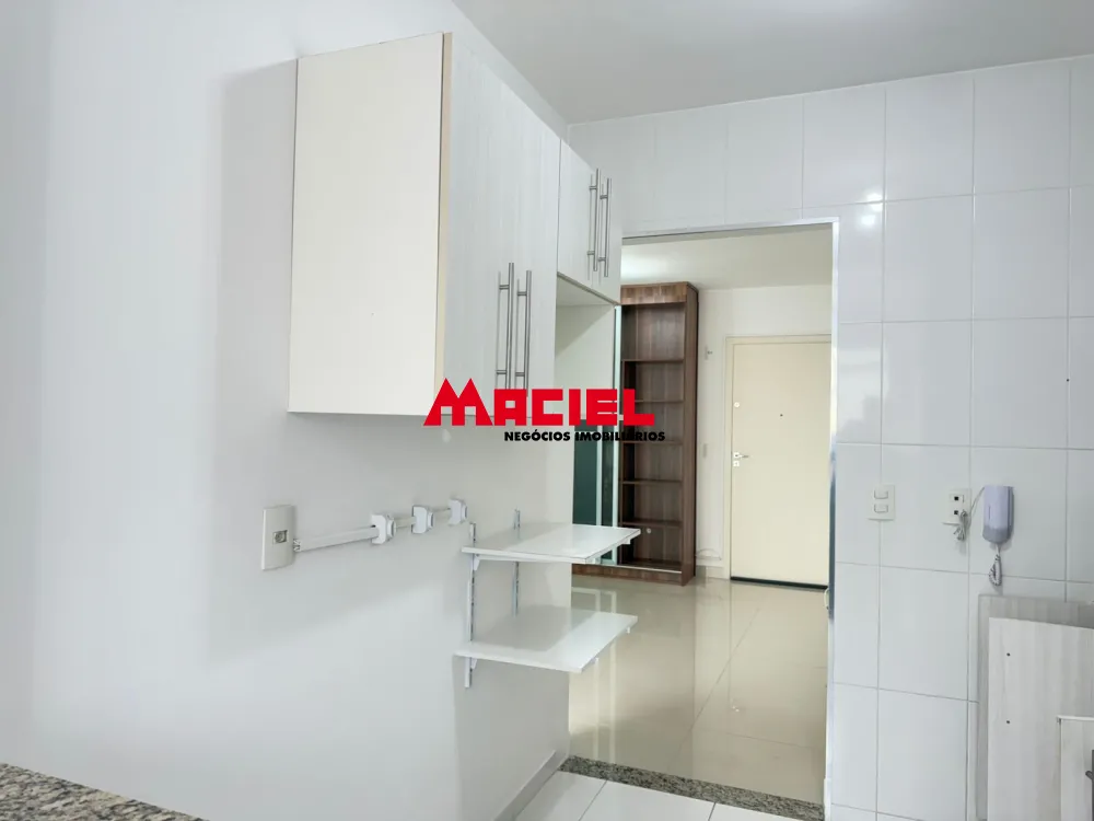 Alugar Apartamento / Padr&atilde;o em S&atilde;o Jos&eacute; dos Campos R$ 2.500,00 - Foto 6