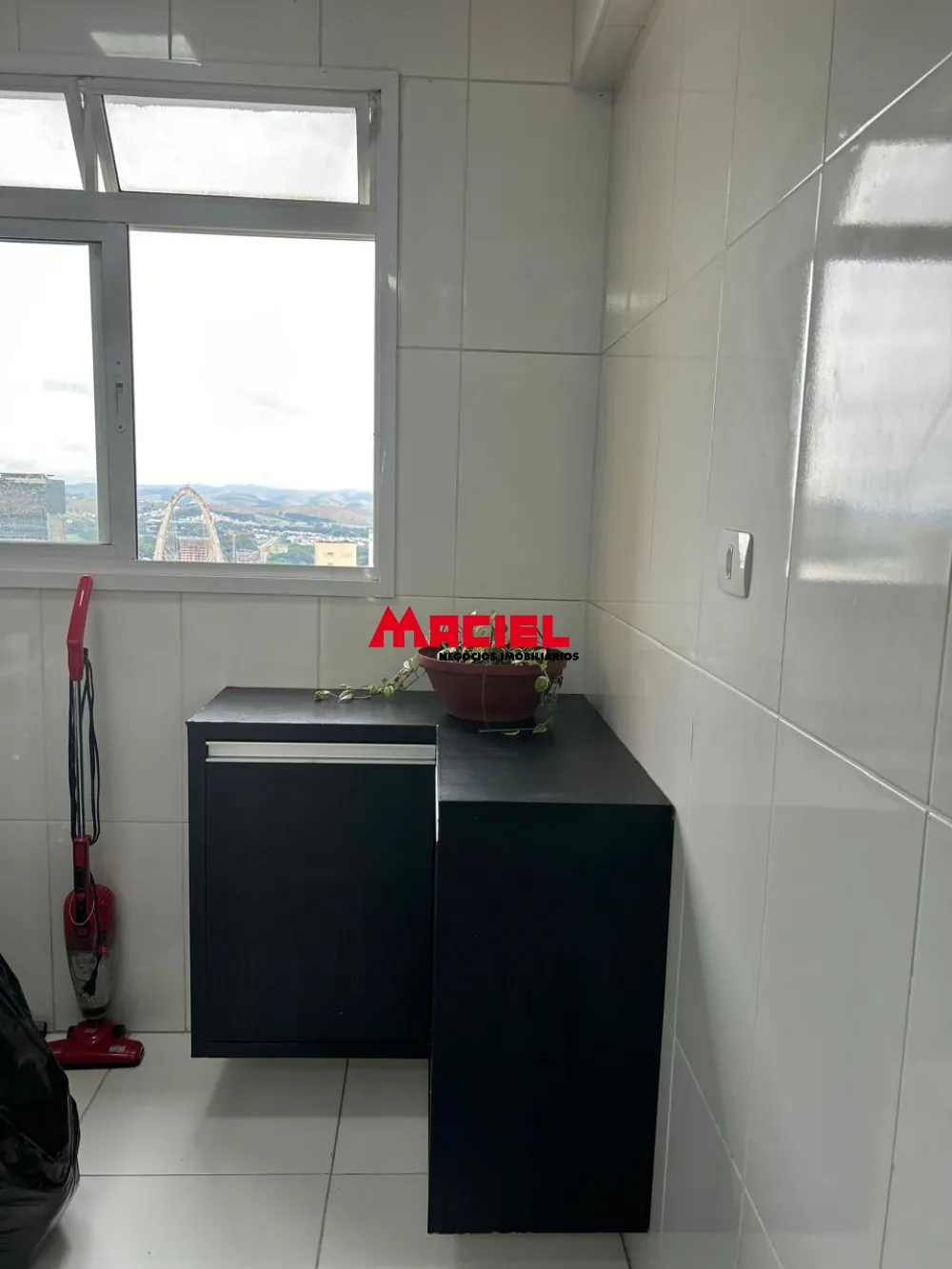 Alugar Apartamento / Padr&atilde;o em S&atilde;o Jos&eacute; dos Campos R$ 8.000,00 - Foto 14