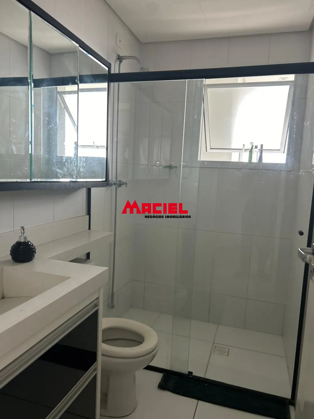 Alugar Apartamento / Padr&atilde;o em S&atilde;o Jos&eacute; dos Campos R$ 8.000,00 - Foto 30