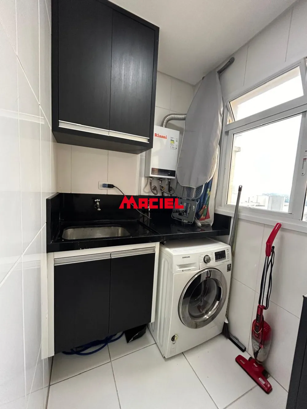 Alugar Apartamento / Padr&atilde;o em S&atilde;o Jos&eacute; dos Campos R$ 8.000,00 - Foto 31