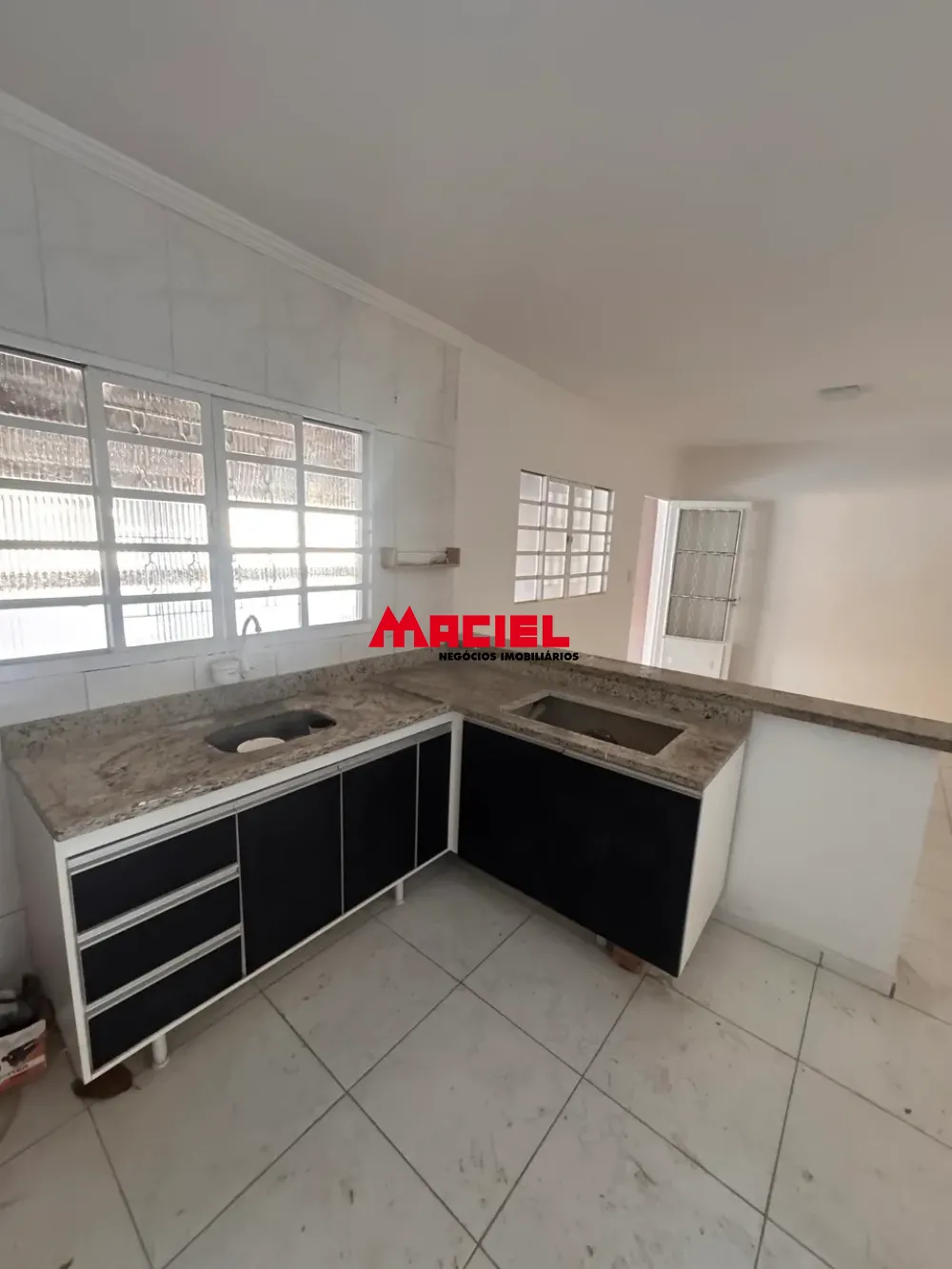 Comprar Casa / Padr&atilde;o em S&atilde;o Jos&eacute; dos Campos R$ 375.000,00 - Foto 2