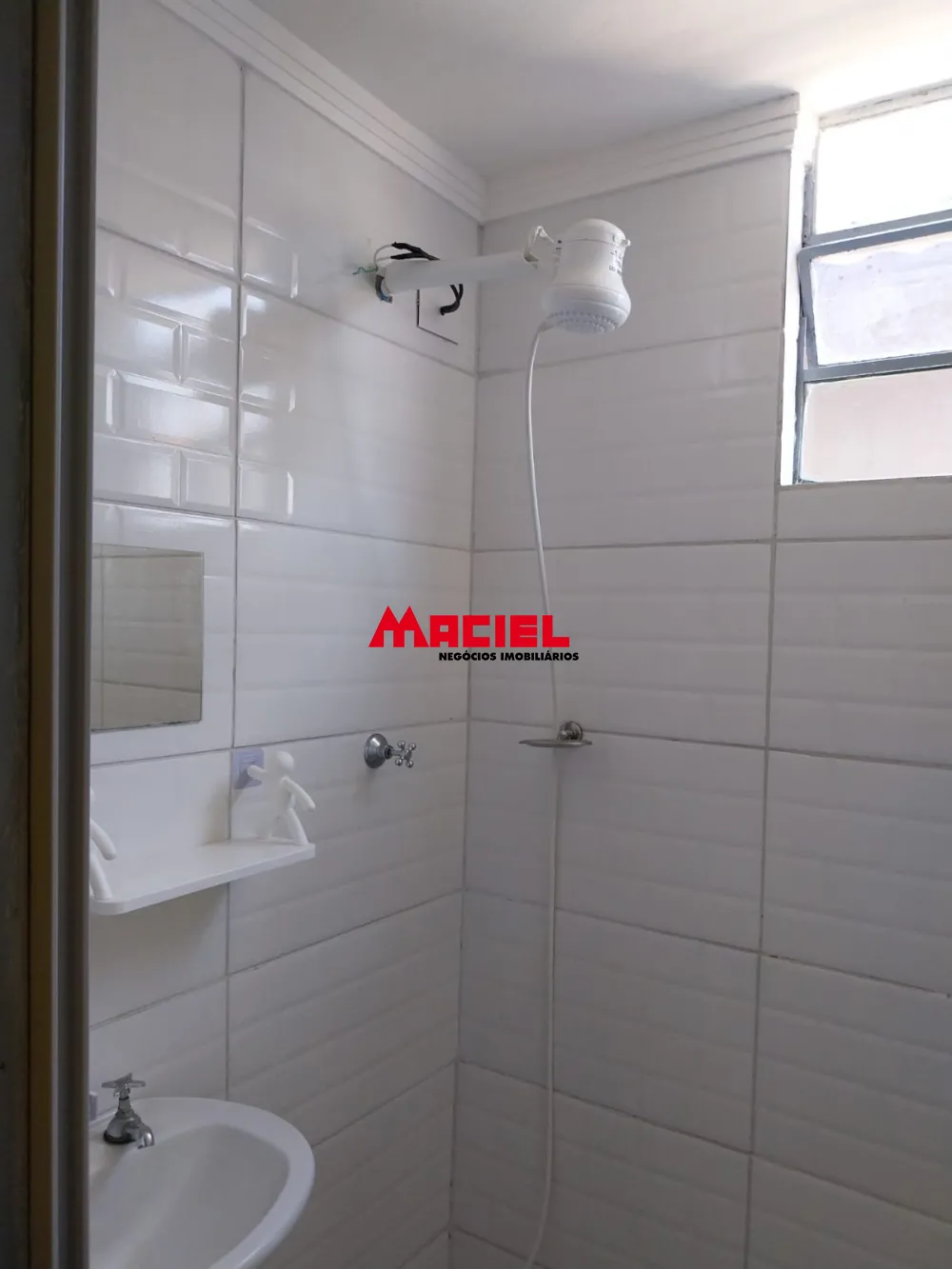 Alugar Casa / Padr&atilde;o em S&atilde;o Jos&eacute; dos Campos R$ 1.400,00 - Foto 7