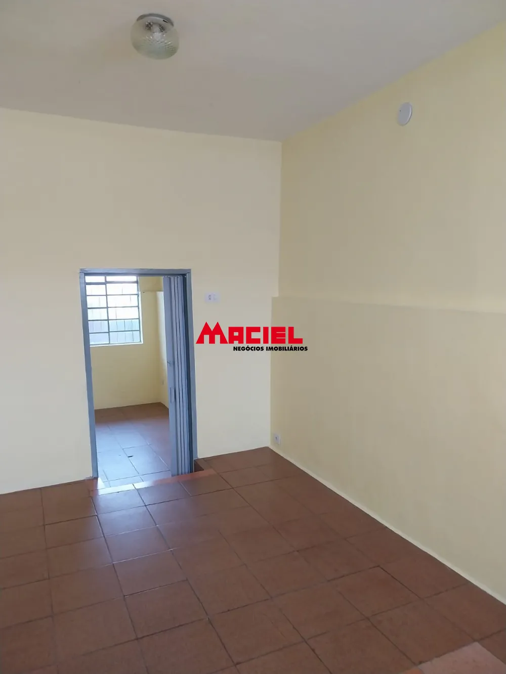 Alugar Casa / Padr&atilde;o em S&atilde;o Jos&eacute; dos Campos R$ 1.400,00 - Foto 10