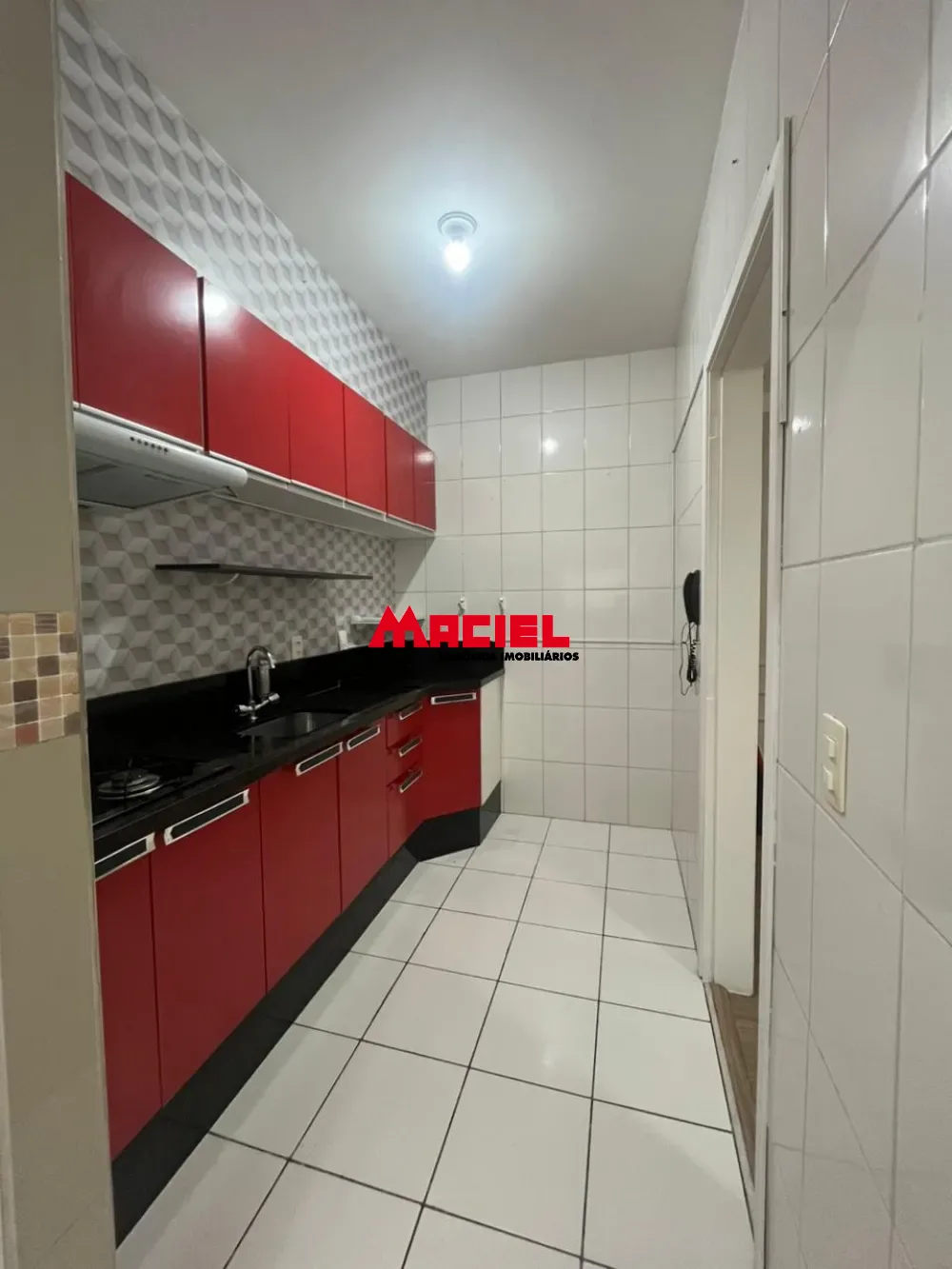Alugar Apartamento / Padr&atilde;o em S&atilde;o Jos&eacute; dos Campos R$ 1.800,00 - Foto 3