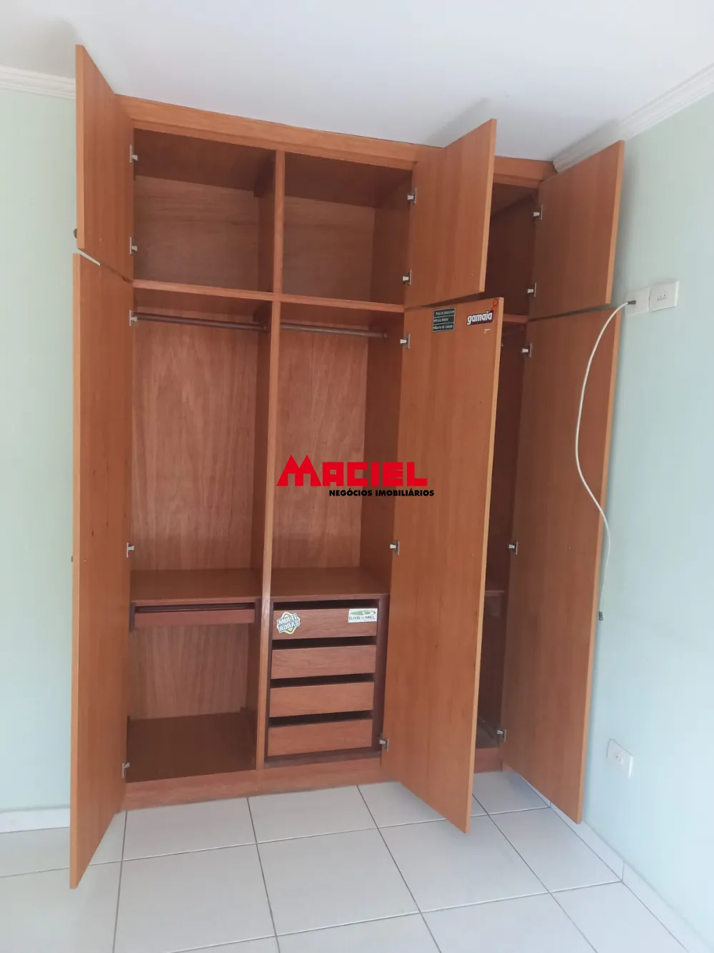 Comprar Apartamento / Padr&atilde;o em S&atilde;o Jos&eacute; dos Campos R$ 310.000,00 - Foto 4