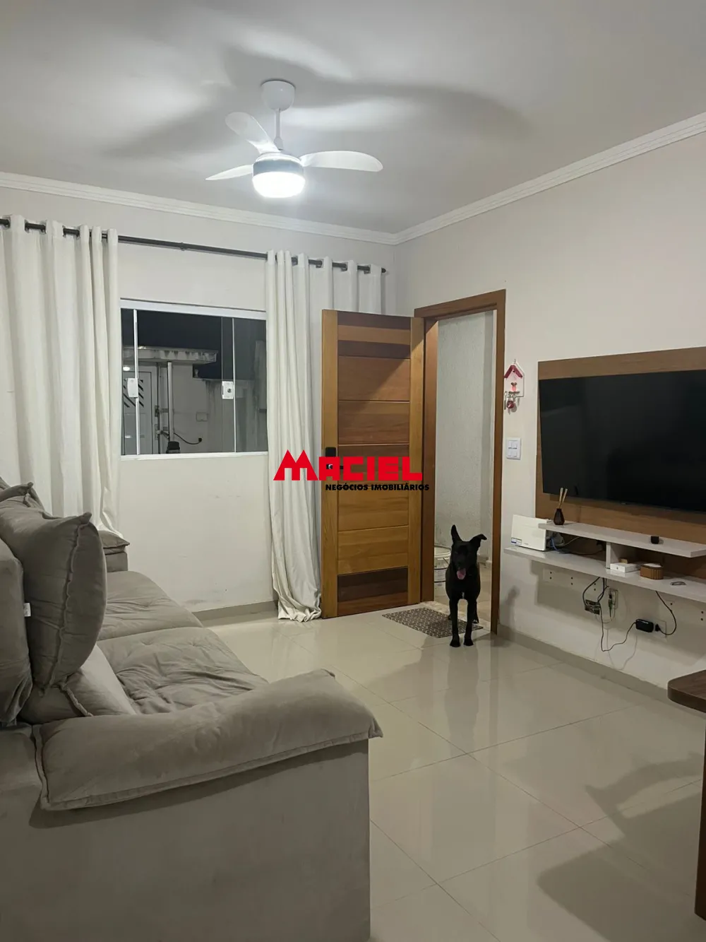 Comprar Casa / Padr&atilde;o em Caraguatatuba R$ 385.000,00 - Foto 4