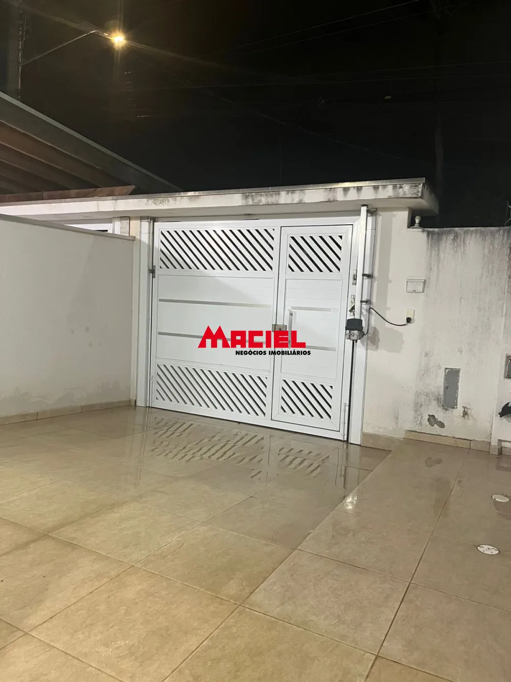 Comprar Casa / Padr&atilde;o em Caraguatatuba R$ 385.000,00 - Foto 1