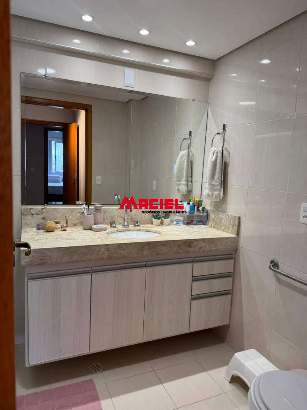 Comprar Apartamento / Padr&atilde;o em S&atilde;o Jos&eacute; dos Campos R$ 1.900.000,00 - Foto 11