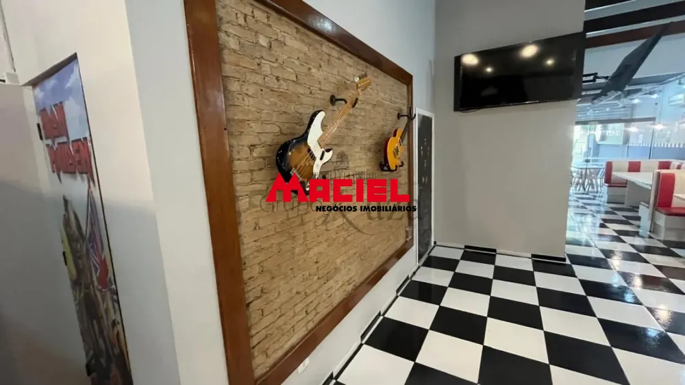 Alugar Comercial / Ponto Comercial em S&atilde;o Jos&eacute; dos Campos R$ 13.000,00 - Foto 27