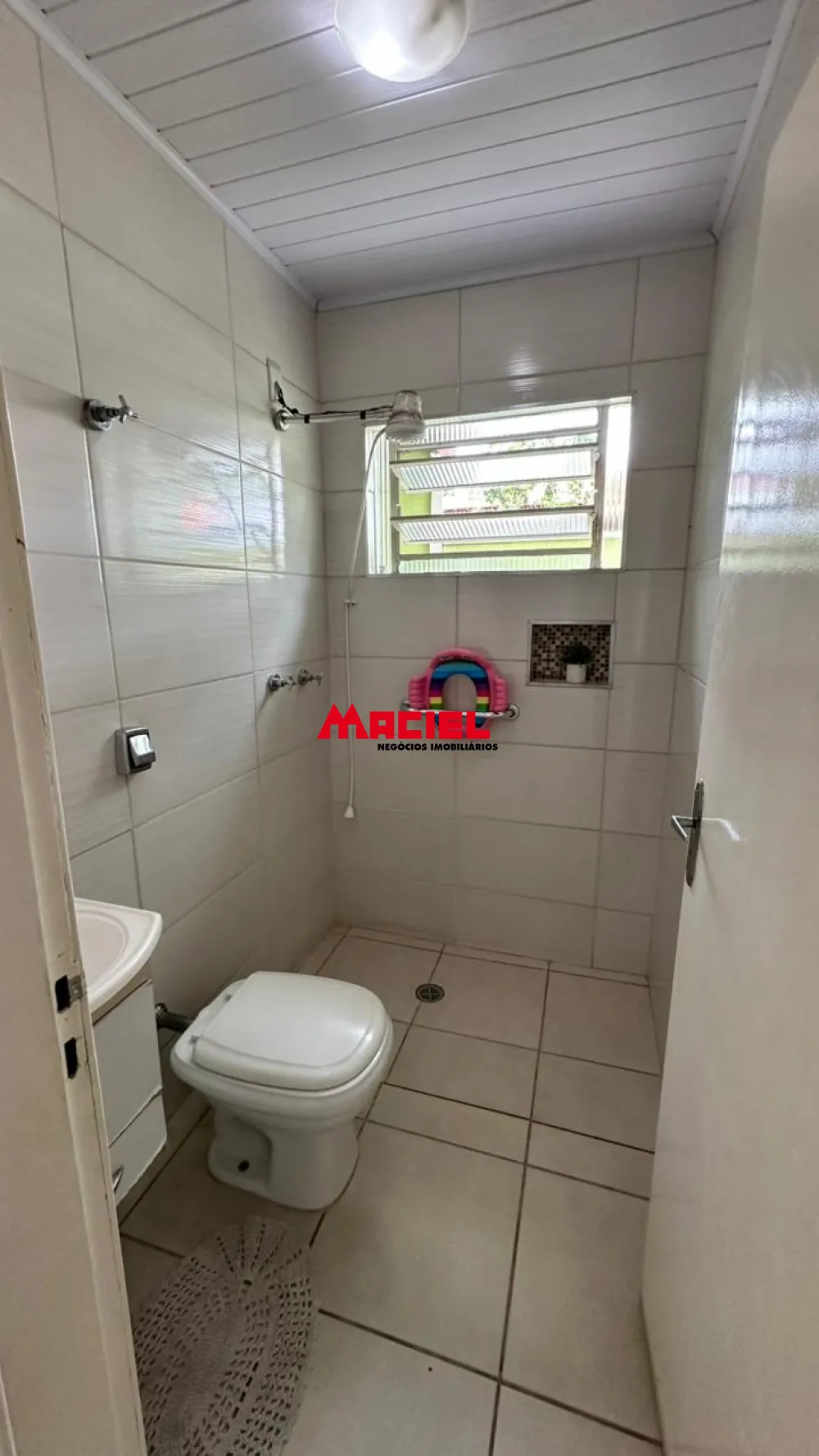 Alugar Casa / Sobrado em S&atilde;o Jos&eacute; dos Campos R$ 2.500,00 - Foto 8