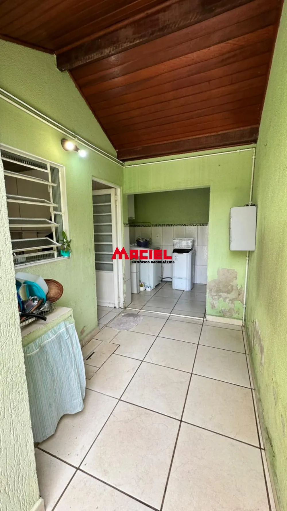 Alugar Casa / Sobrado em S&atilde;o Jos&eacute; dos Campos R$ 2.500,00 - Foto 16