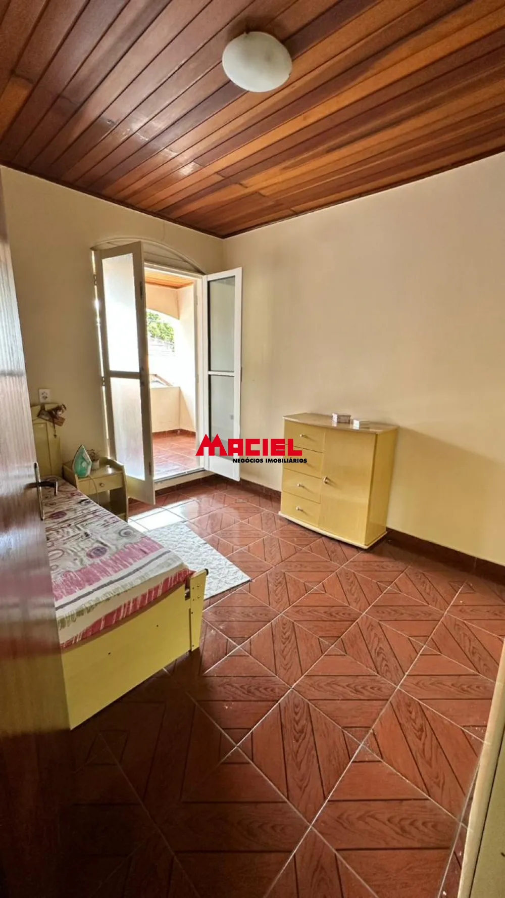 Alugar Casa / Sobrado em S&atilde;o Jos&eacute; dos Campos R$ 2.500,00 - Foto 22
