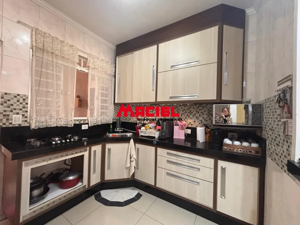 Comprar Casa / Padr&atilde;o em S&atilde;o Jos&eacute; dos Campos R$ 800.000,00 - Foto 7