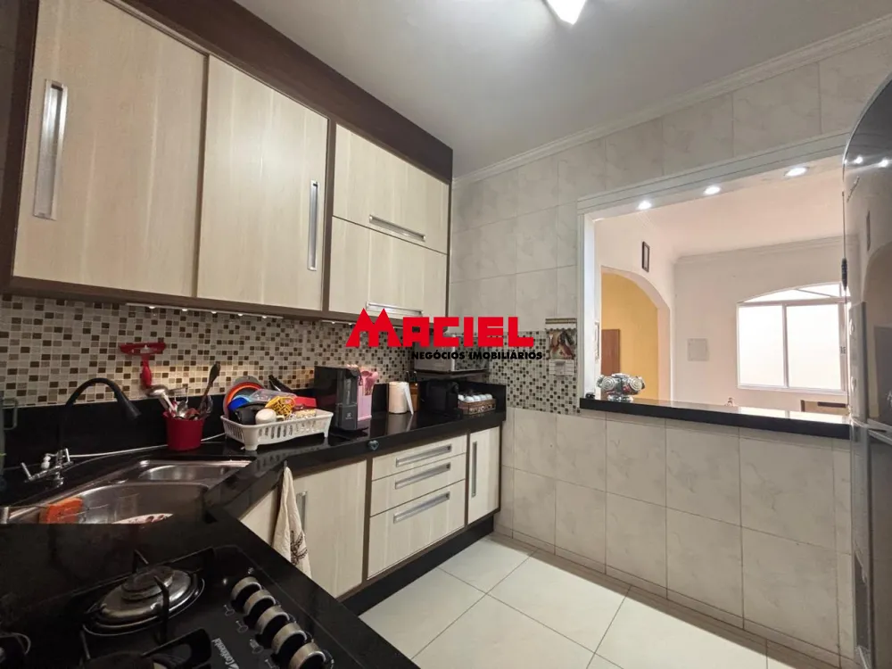 Comprar Casa / Padr&atilde;o em S&atilde;o Jos&eacute; dos Campos R$ 800.000,00 - Foto 6