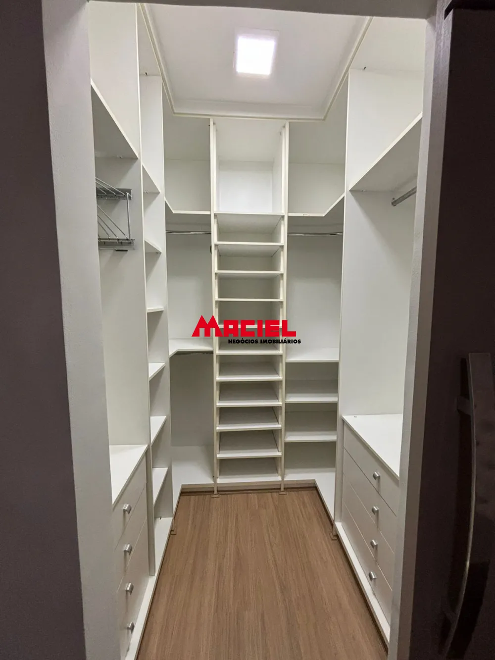 Comprar Casa / Condom&iacute;nio em S&atilde;o Jos&eacute; dos Campos R$ 2.150.000,00 - Foto 17