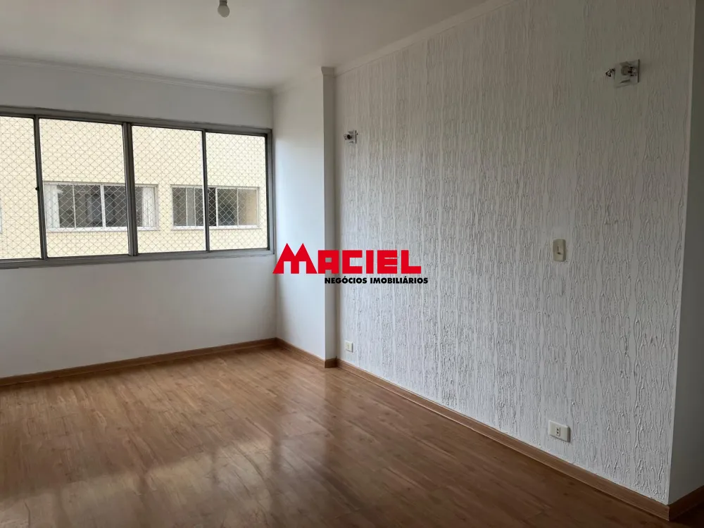 Comprar Apartamento / Padr&atilde;o em S&atilde;o Jos&eacute; dos Campos R$ 350.000,00 - Foto 1