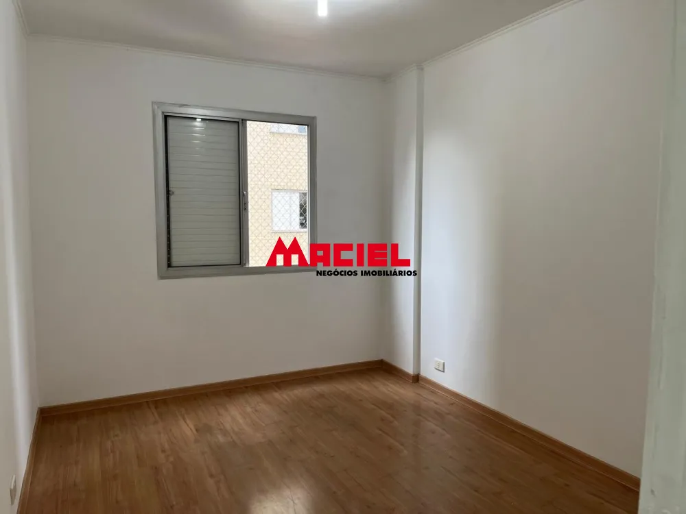 Comprar Apartamento / Padr&atilde;o em S&atilde;o Jos&eacute; dos Campos R$ 350.000,00 - Foto 2