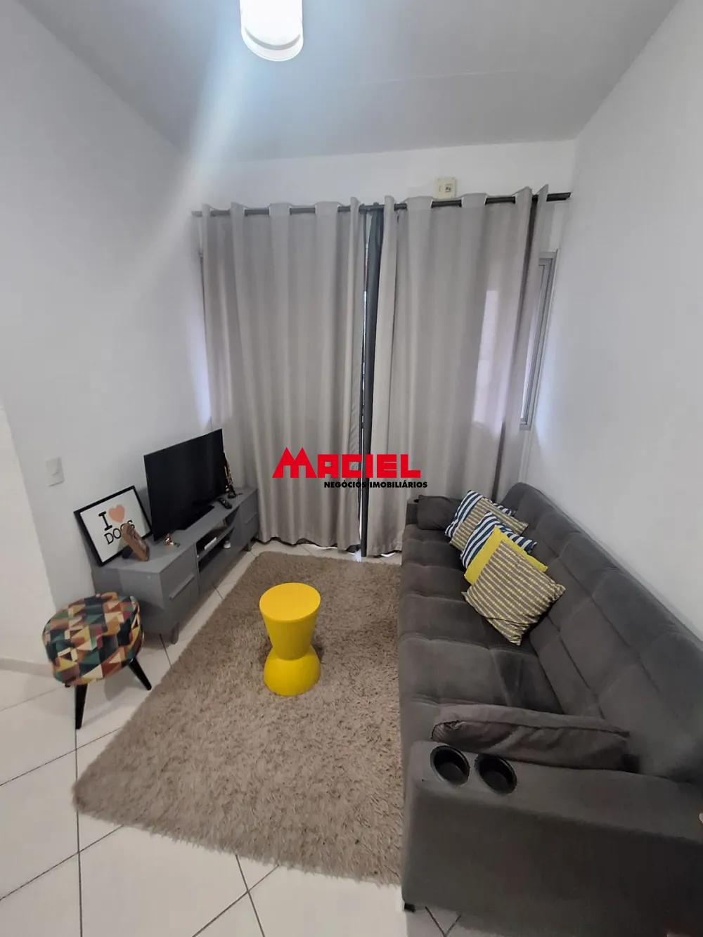 Alugar Apartamento / Padr&atilde;o em S&atilde;o Jos&eacute; dos Campos R$ 2.000,00 - Foto 5