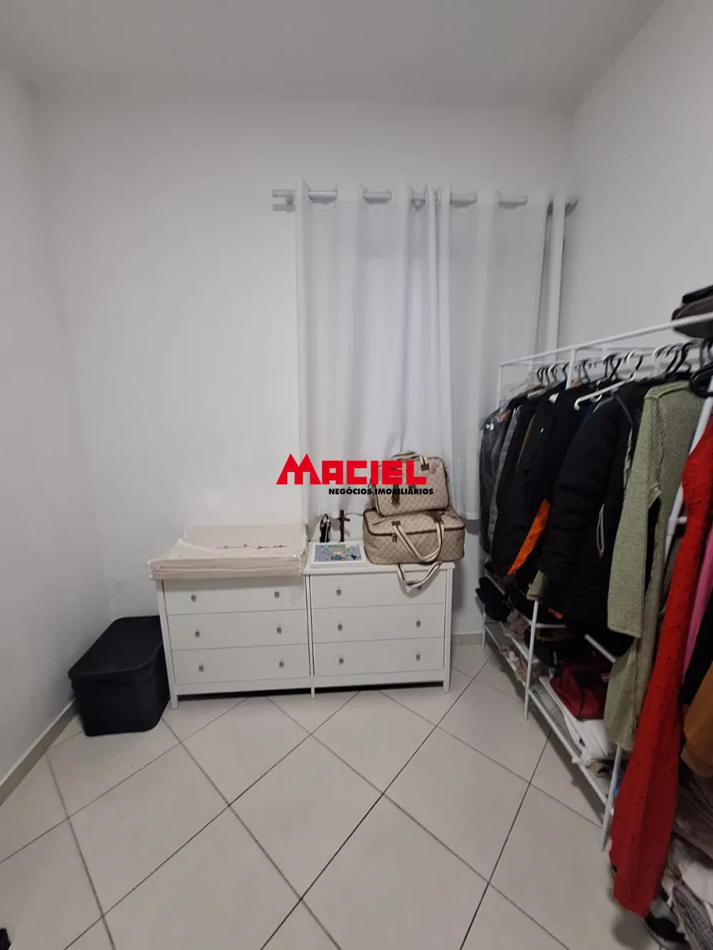 Alugar Apartamento / Padr&atilde;o em S&atilde;o Jos&eacute; dos Campos R$ 2.000,00 - Foto 36