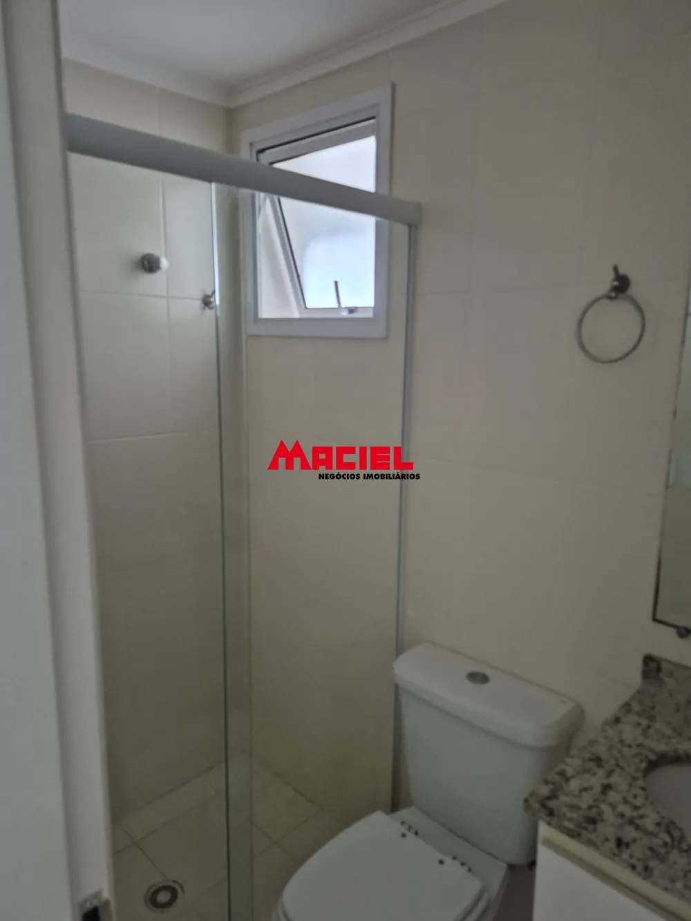 Alugar Apartamento / Padr&atilde;o em S&atilde;o Jos&eacute; dos Campos R$ 3.500,00 - Foto 4