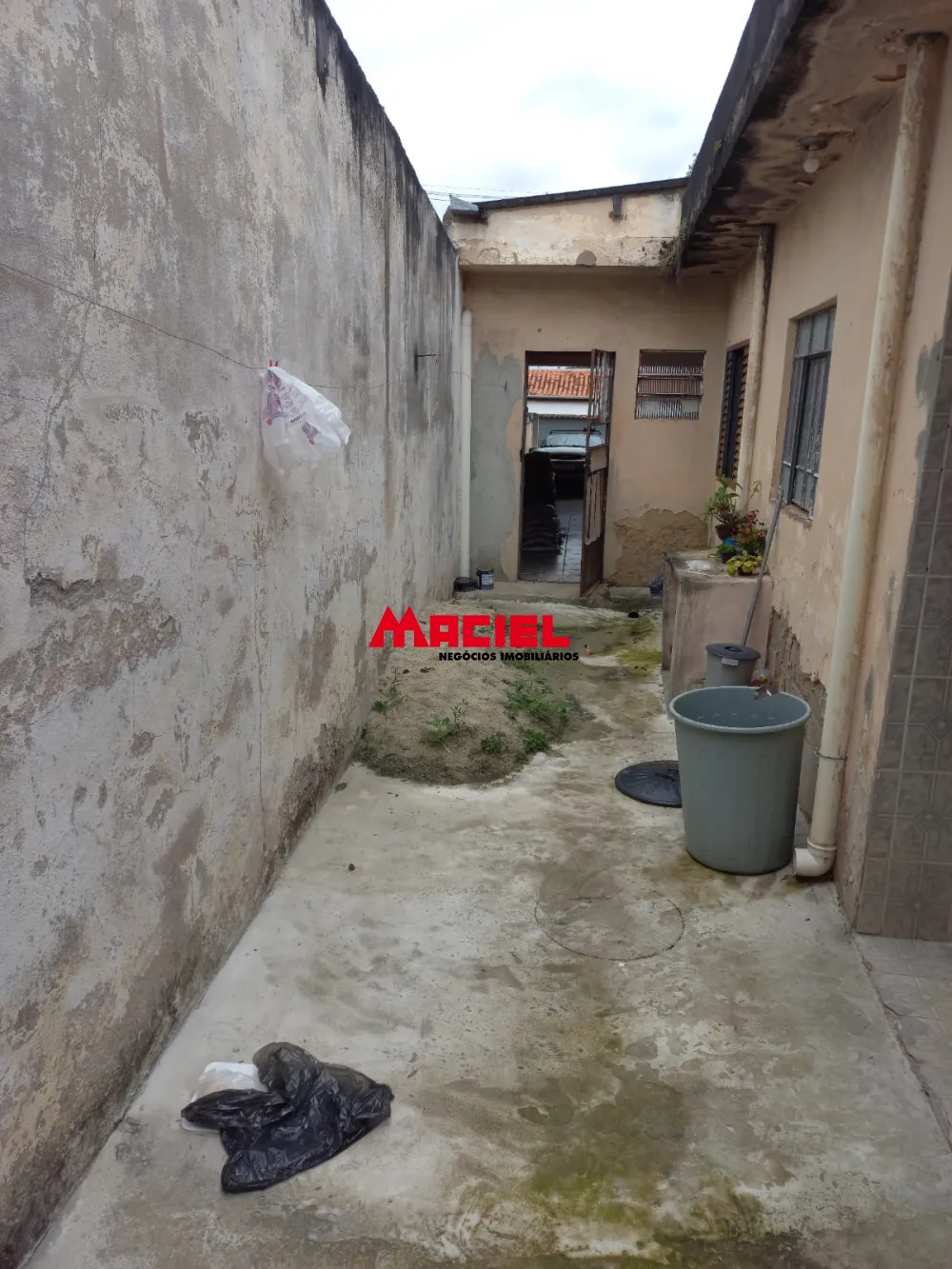 Alugar Casa / Ed&iacute;cula em S&atilde;o Jos&eacute; dos Campos R$ 1.200,00 - Foto 2