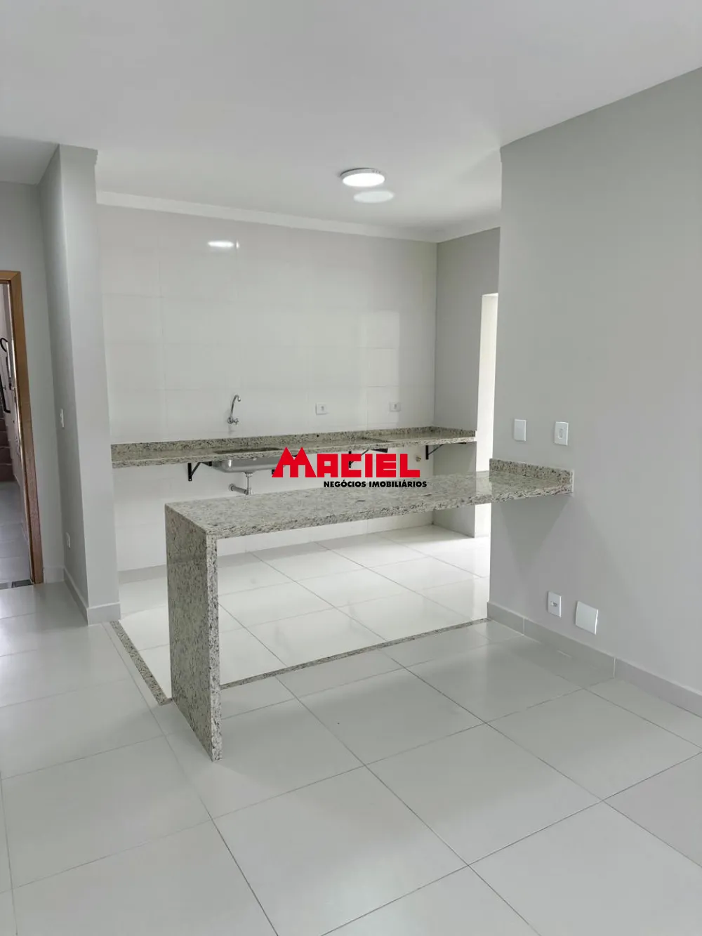 Comprar Apartamento / Padr&atilde;o em Pindamonhangaba R$ 320.000,00 - Foto 5