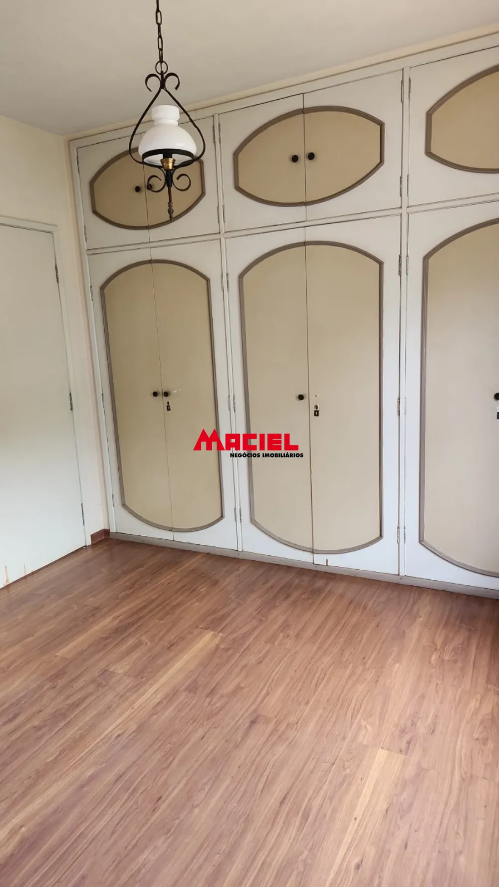 Comprar Casa / Sobrado em S&atilde;o Jos&eacute; dos Campos R$ 1.470.000,00 - Foto 2