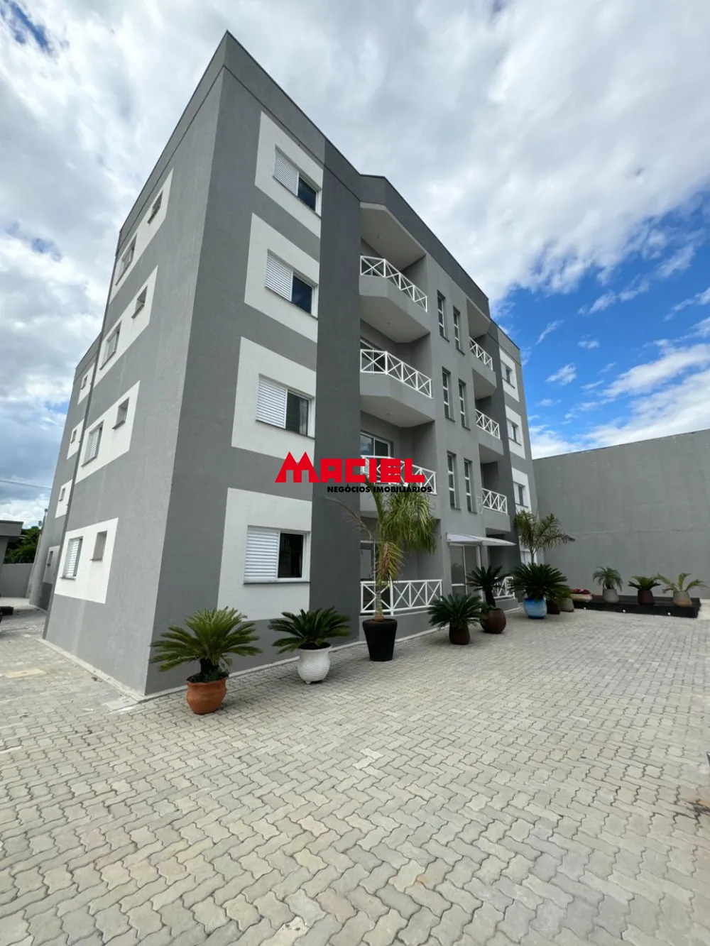 Comprar Apartamento / Padr&atilde;o em Pindamonhangaba R$ 295.000,00 - Foto 3