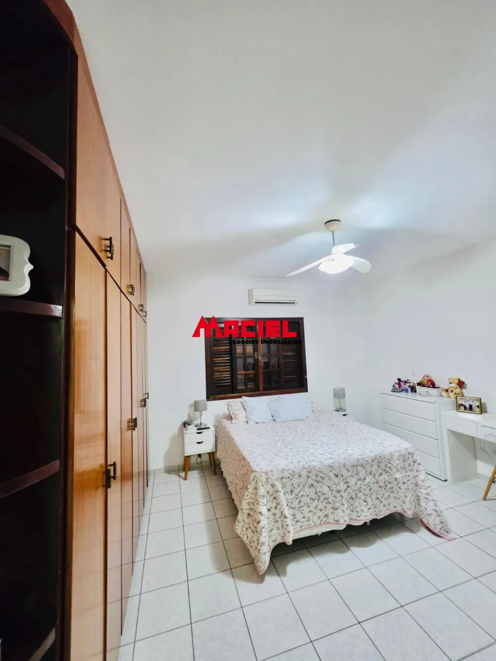 Alugar Casa / Condom&iacute;nio em S&atilde;o Jos&eacute; dos Campos R$ 9.000,00 - Foto 11