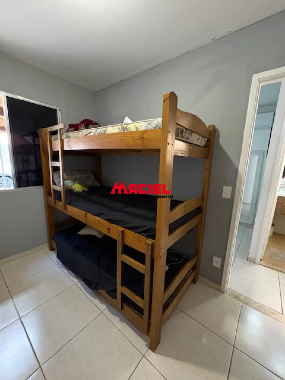 Comprar Casa / Padr&atilde;o em S&atilde;o Jos&eacute; dos Campos R$ 360.000,00 - Foto 8