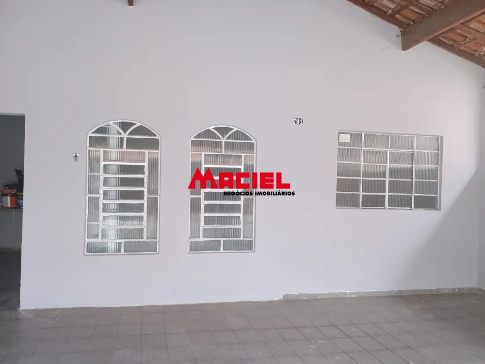 Alugar Casa / Padr&atilde;o em S&atilde;o Jos&eacute; dos Campos R$ 2.600,00 - Foto 2