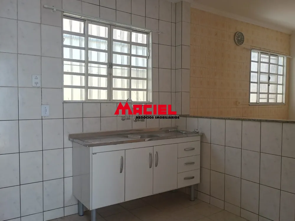 Alugar Casa / Padr&atilde;o em S&atilde;o Jos&eacute; dos Campos R$ 2.600,00 - Foto 18