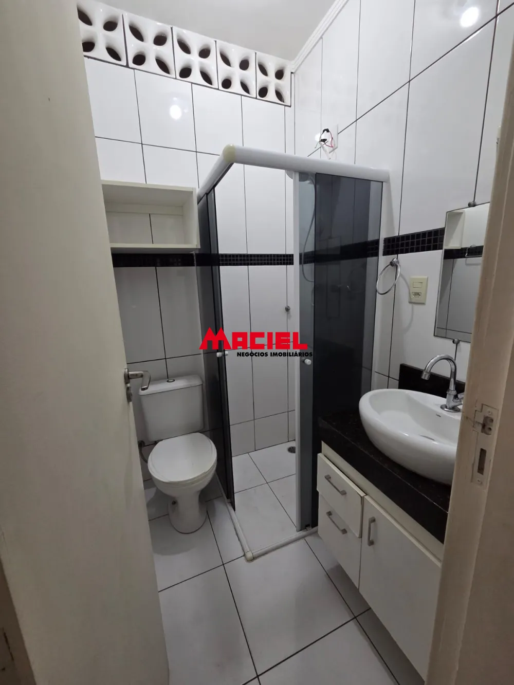 Comprar Casa / Padr&atilde;o em S&atilde;o Jos&eacute; dos Campos R$ 700.000,00 - Foto 10