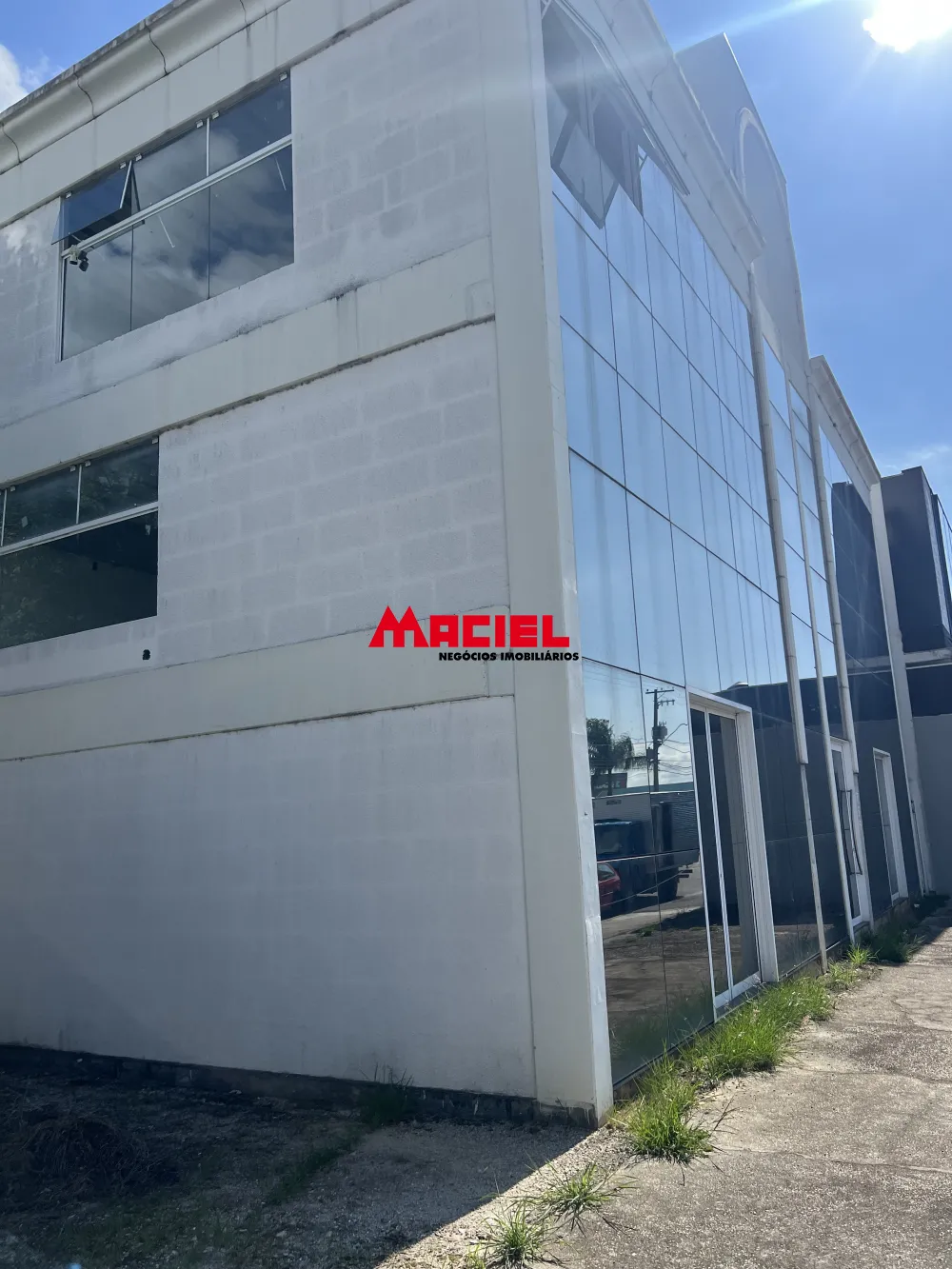 Comprar Comercial / Ponto Comercial em S&atilde;o Jos&eacute; dos Campos R$ 4.000,00 - Foto 3