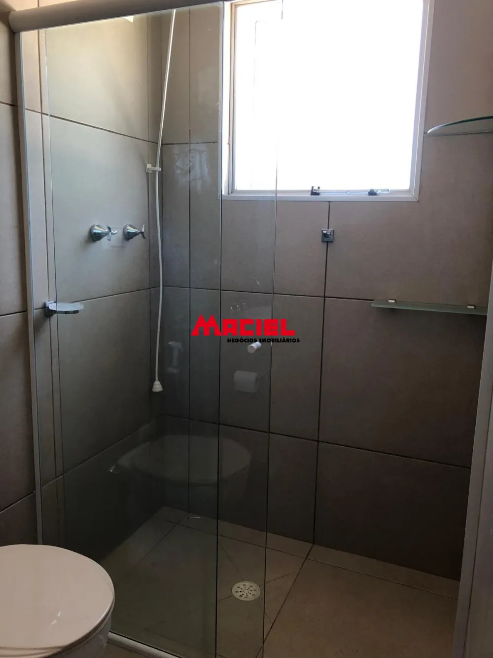 Alugar Casa / Ed&iacute;cula em S&atilde;o Jos&eacute; dos Campos R$ 1.700,00 - Foto 11