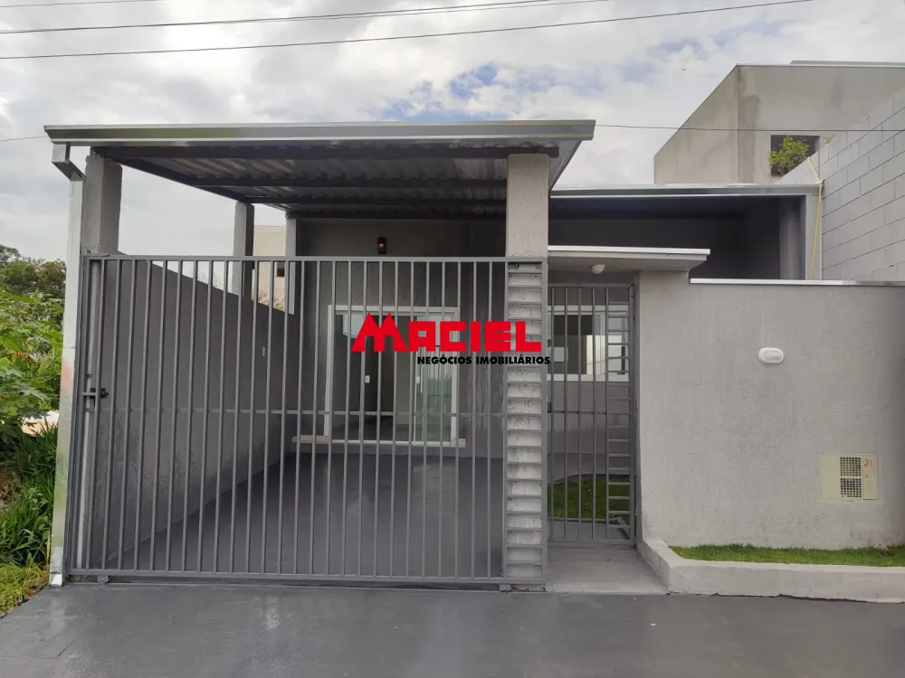 Comprar Casa / Padr&atilde;o em S&atilde;o Jos&eacute; dos Campos R$ 425.000,00 - Foto 1