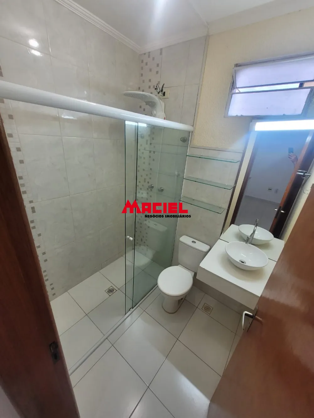Comprar Comercial / Pr&eacute;dio em S&atilde;o Jos&eacute; dos Campos R$ 900.000,00 - Foto 2