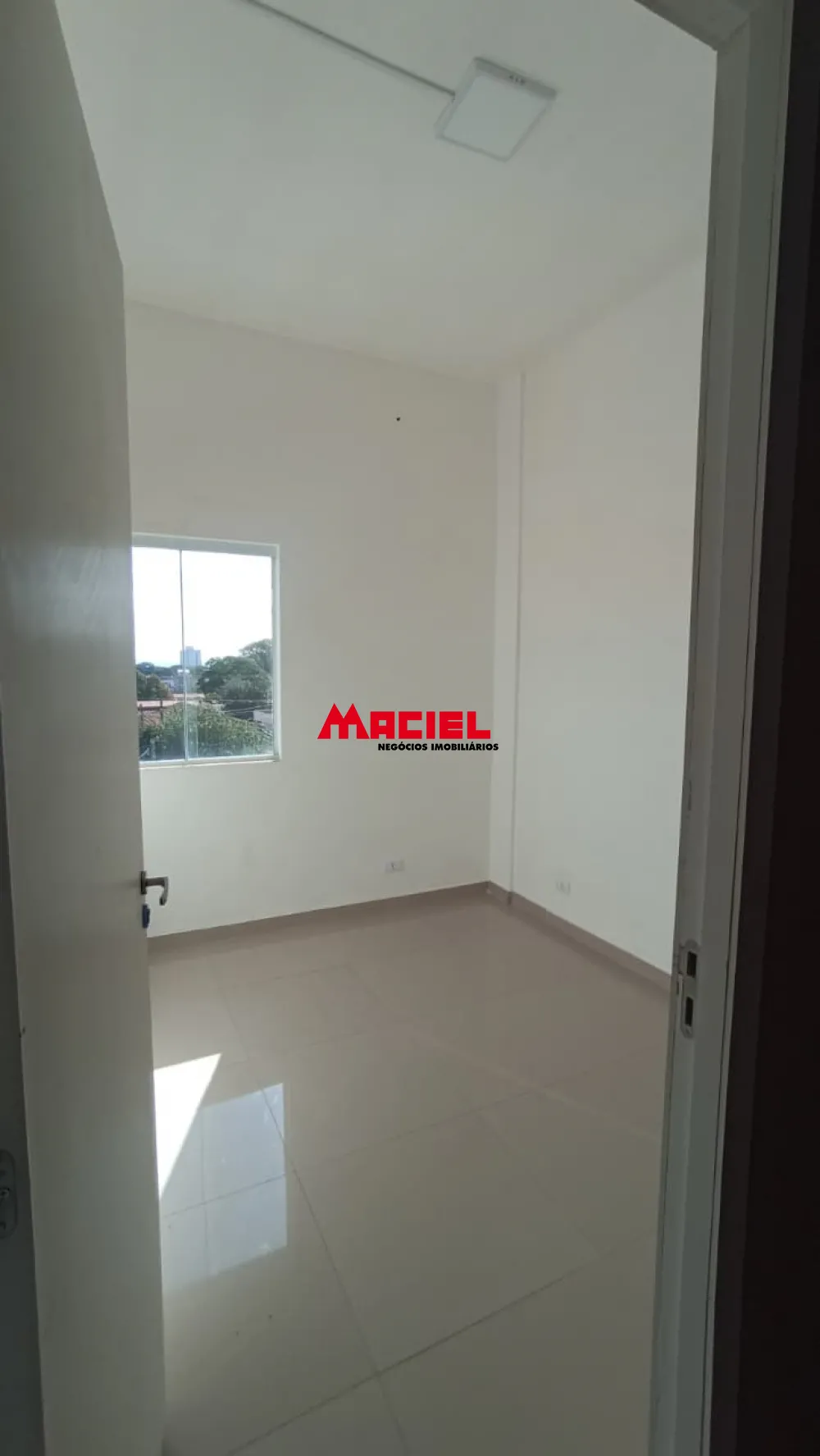 Alugar Comercial / Ponto Comercial em S&atilde;o Jos&eacute; dos Campos R$ 3.900,00 - Foto 20