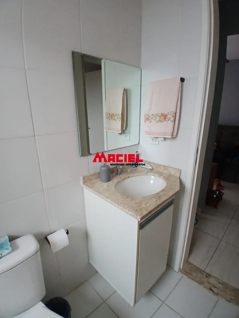 Comprar Apartamento / Padr&atilde;o em S&atilde;o Jos&eacute; dos Campos R$ 375.000,00 - Foto 11