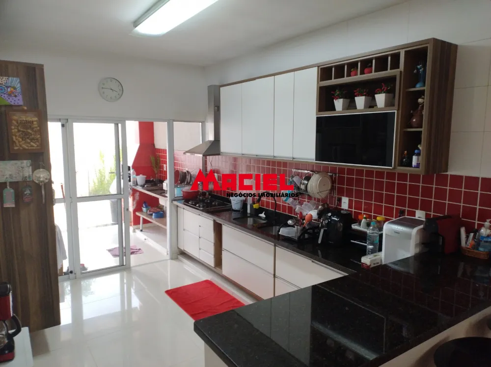 Comprar Casa / Condom&iacute;nio em Trememb&eacute; R$ 950.000,00 - Foto 2