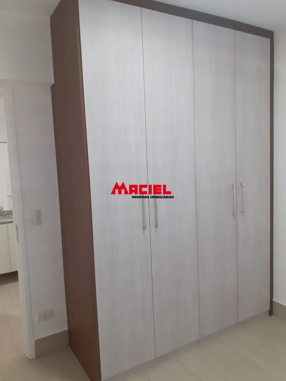 Alugar Apartamento / Padr&atilde;o em S&atilde;o Jos&eacute; dos Campos R$ 4.200,00 - Foto 6