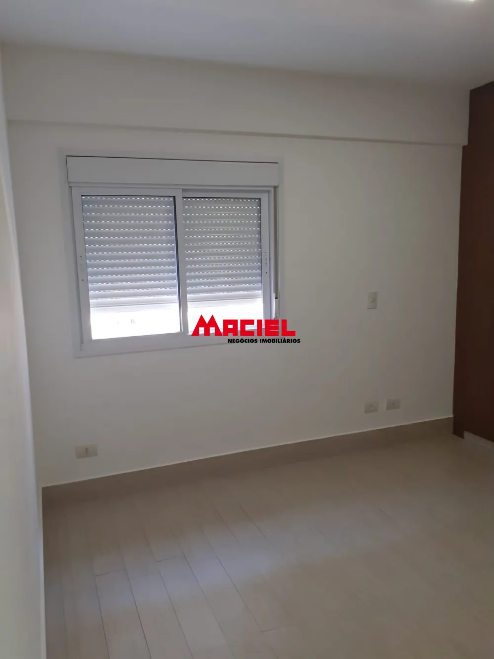 Alugar Apartamento / Padr&atilde;o em S&atilde;o Jos&eacute; dos Campos R$ 4.200,00 - Foto 8