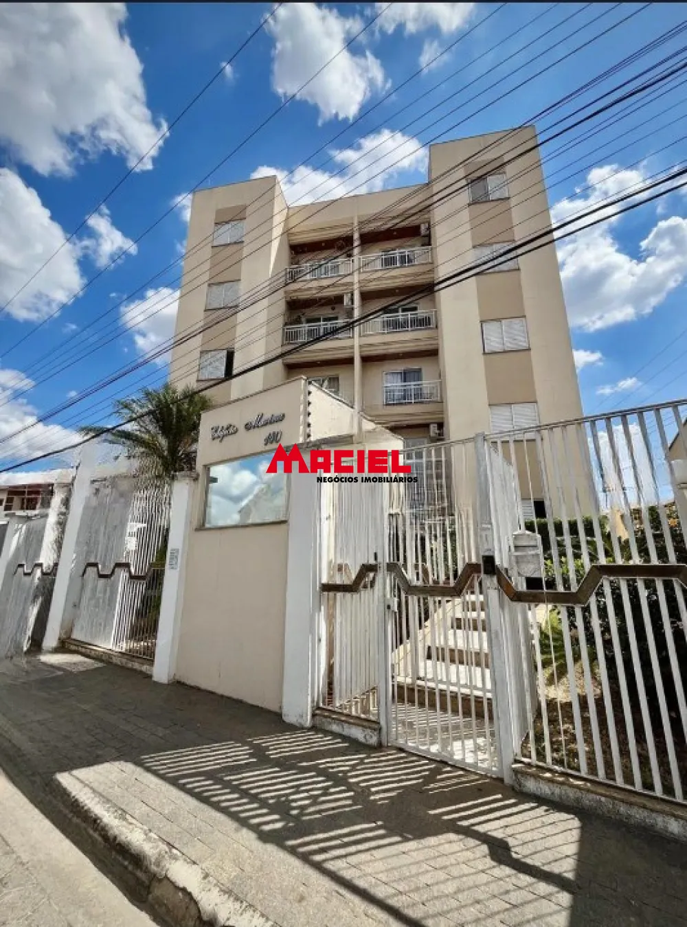 Comprar Apartamento / Padr&atilde;o em Jacare&iacute; R$ 330.000,00 - Foto 1
