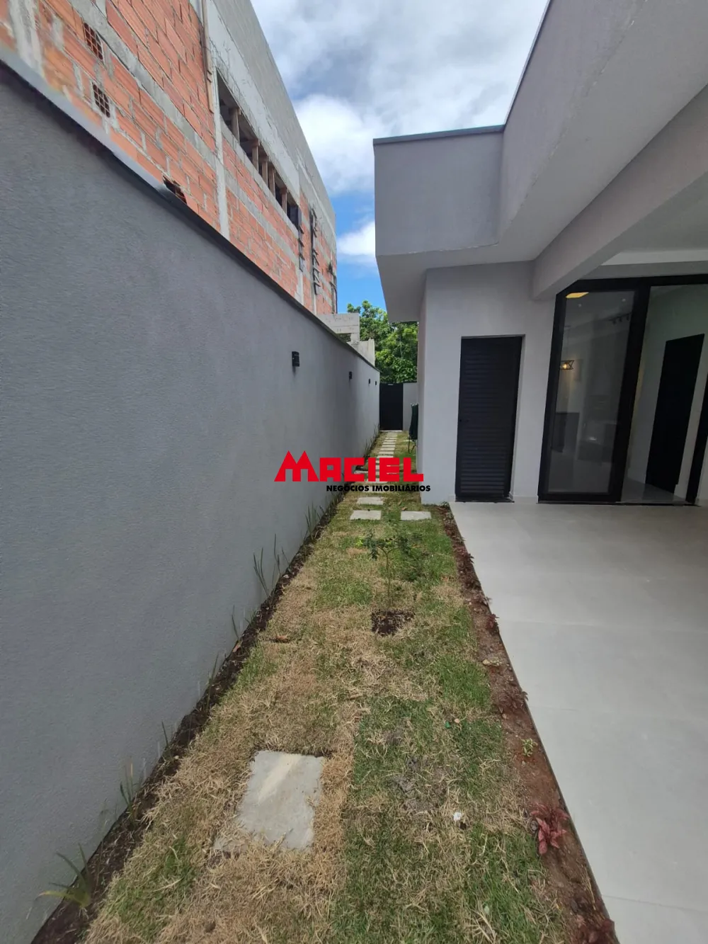 Comprar Casa / Condom&iacute;nio em Taubat&eacute; R$ 999.000,00 - Foto 5