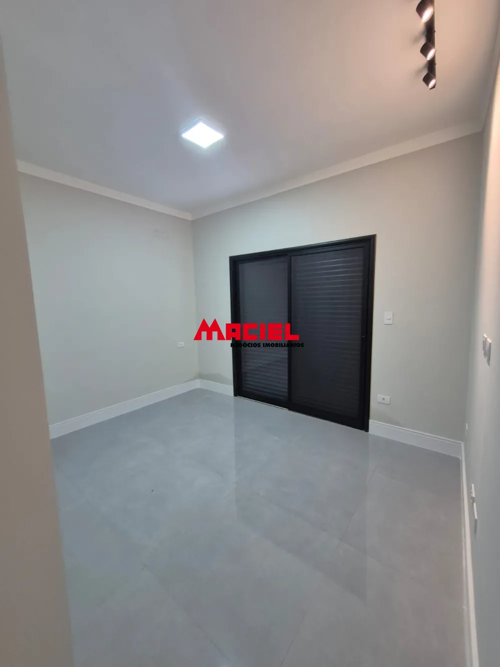 Comprar Casa / Condom&iacute;nio em Taubat&eacute; R$ 999.000,00 - Foto 7